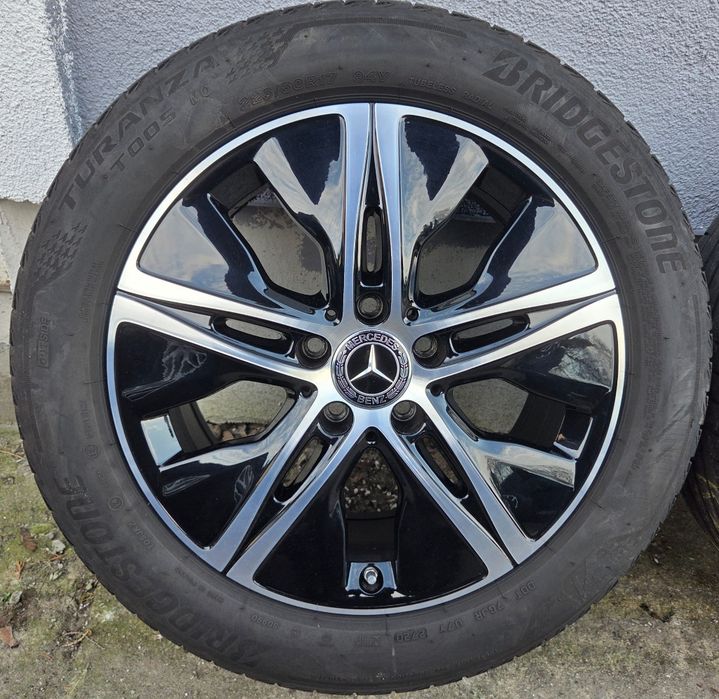 Felgi z oponami Mercedes A B C CLA Klasa 7x17 ET48,5 5x112