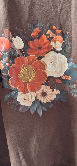 Sprzedam bluzę XL z motywem kwiatowym