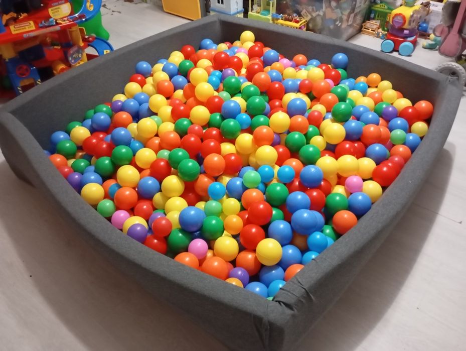 Ogromny basen z kulkami 900 kulek