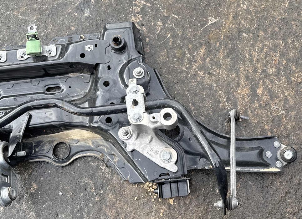 Charriot frente RENAULT Megane IV (B9A/M_)