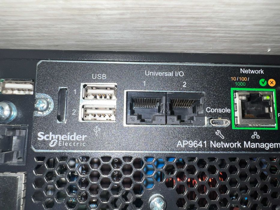 APC Smart-UPS On-Line SRT3000RMXLI + Батарея APC SRT96RMBP