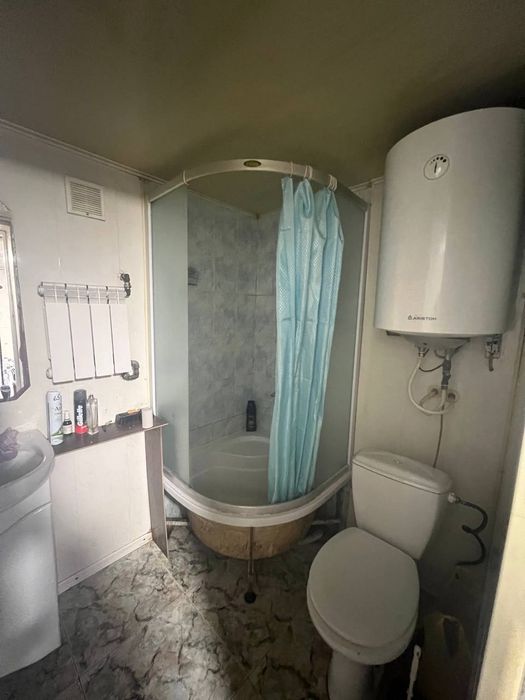 В продаже часть дома в Александровке.