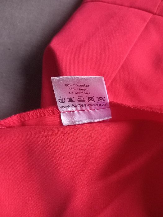 Czerwona sukienka
