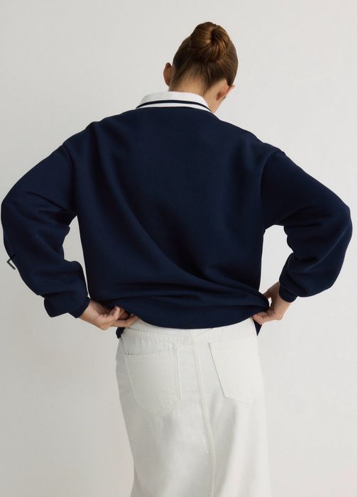 Світшот  розмір М у синьому кольорі reserved