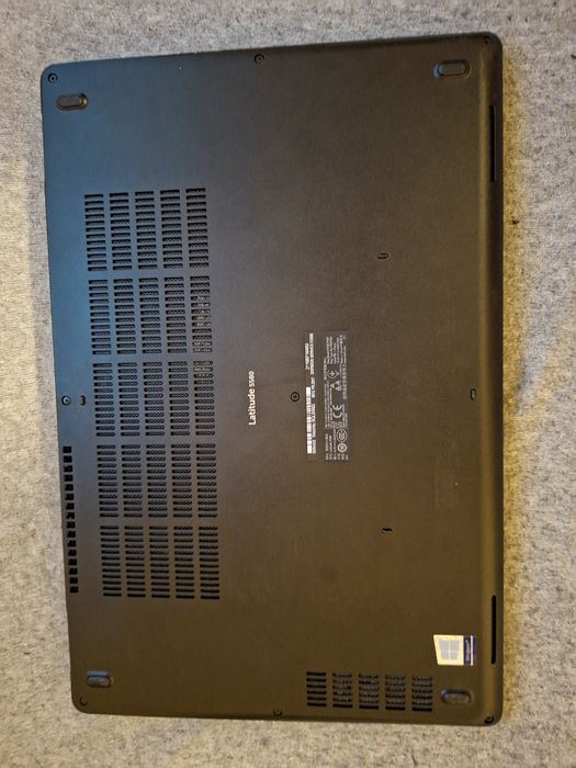 Laptop dell e5580 i3-7100U 8gb dysk 128ssd