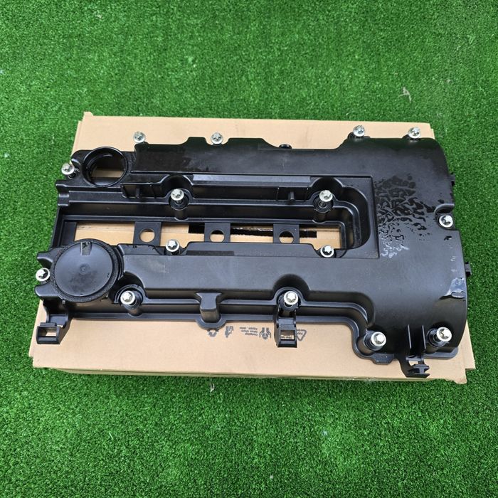 Клапанная крышка Chevrolet Volt 1.4