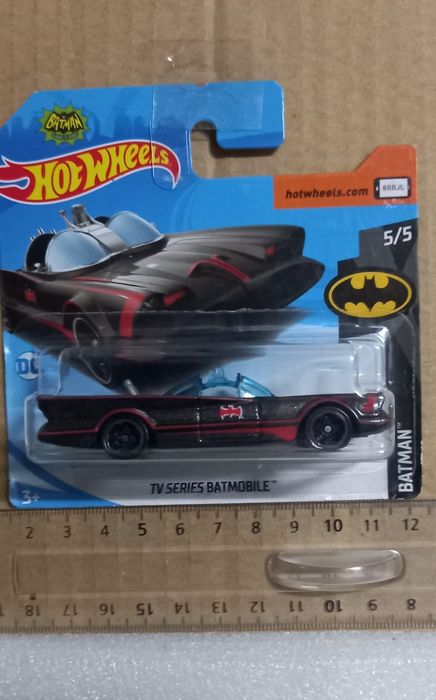 Tv series batmobile hot wheels batman
