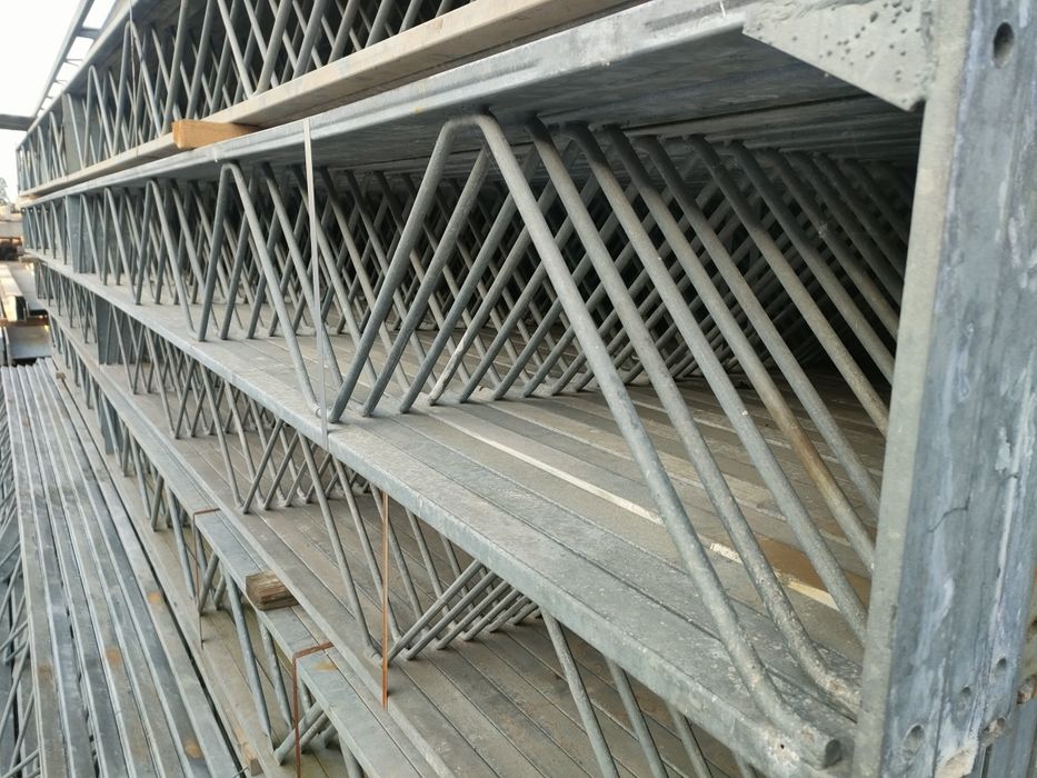 Kratownice magazynowe 7.9m zadaszenia kontenerów wiaty
