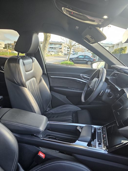 Audi Q8 E - Tron Sportback 50 quattro S Line