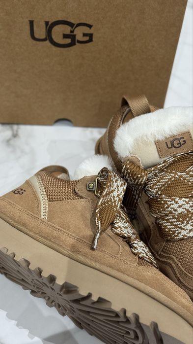 UGG Lowmel tamanho 36