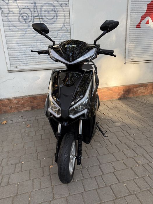 Электроскутер, мопед  электро ELBRUS. 72V-1500W