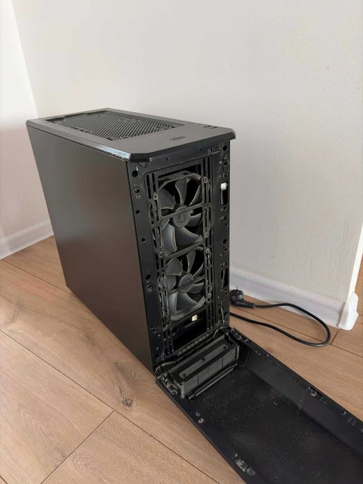 Komputer I5-6600k, GTX 970 MSI, RAM 16GB DDR4, 512GB SSD