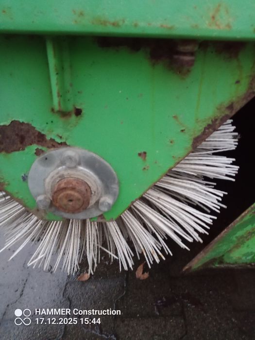 Zamiatarka ogrodowa komunalna z koszem hydrauliczna 2.3m