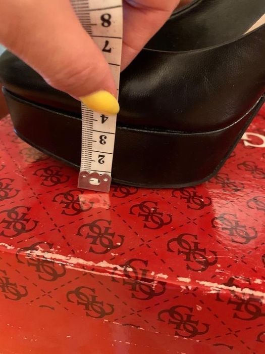 Кожаные туфли guess elsea3. размер 37. оригинал!