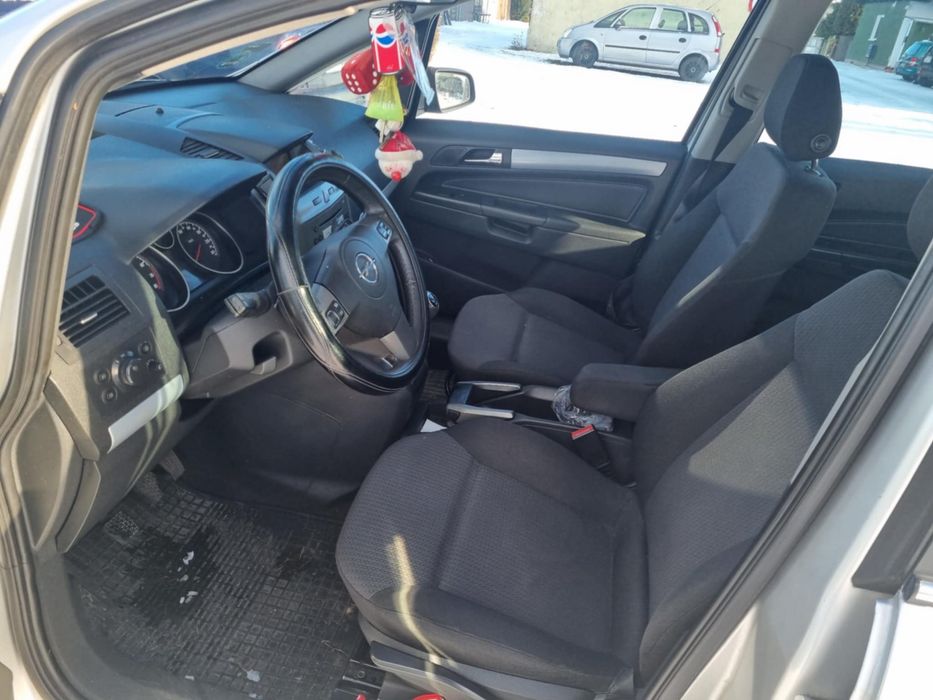 Opel Zafira B.