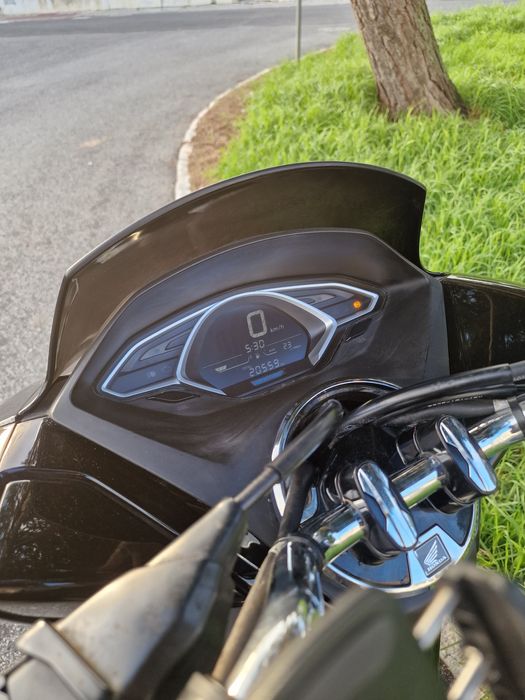 Honda pcx 125 ano 2021