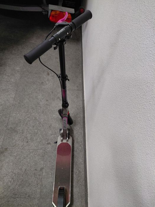 Trotinete em excelente estado