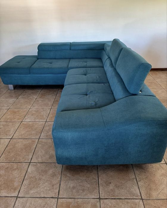 Sofá Grande com Chaise Longue — Muito Confortável e Espaçoso!!