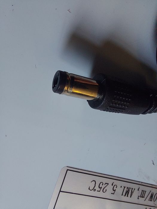 Сонячна панель нова