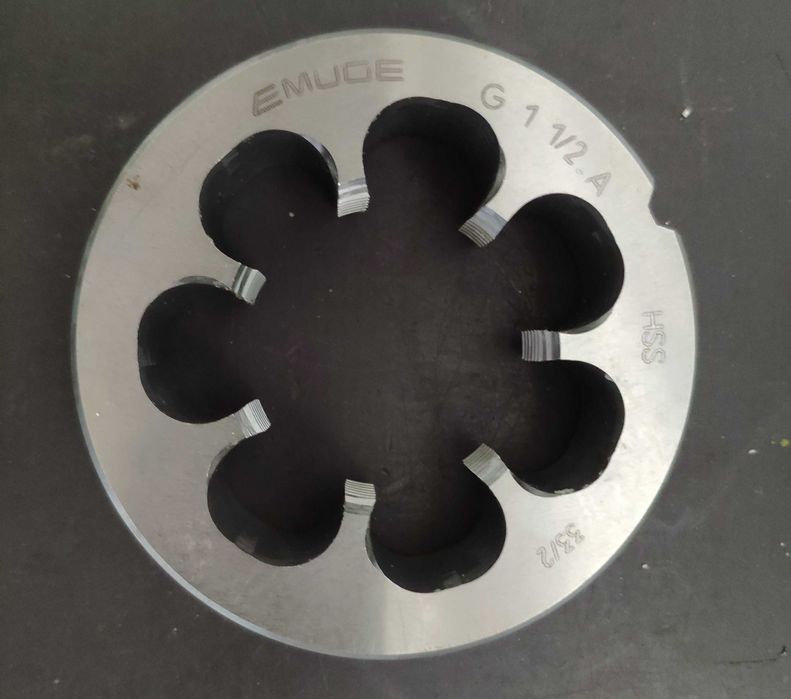 Narzynka 1 1/2 - 11 " (cala) NPT HSS 17/1 + G 1 1/2 A " (cala) HSS 33/2
