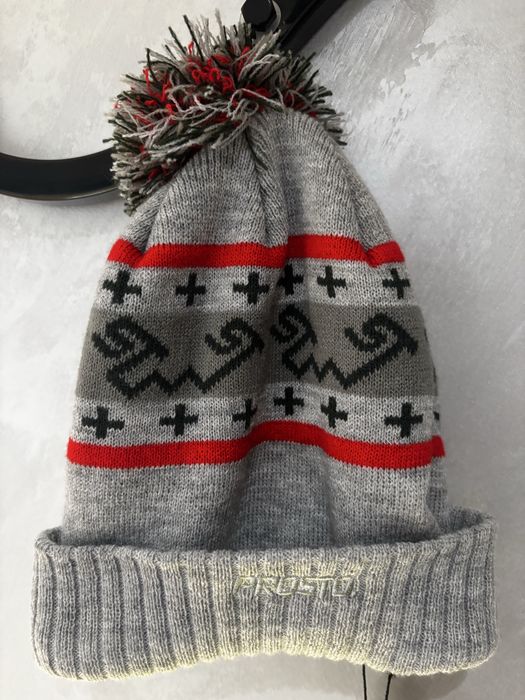 Prosto Gilldo – nowa czapka zimowa z pomponem, szara
