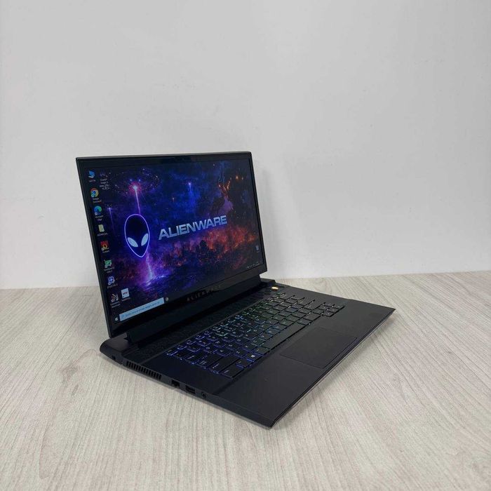 Dell Alienware m15 R3 144Hz i7-10750H 16GB SSD 512GB Radeon RX 5500M