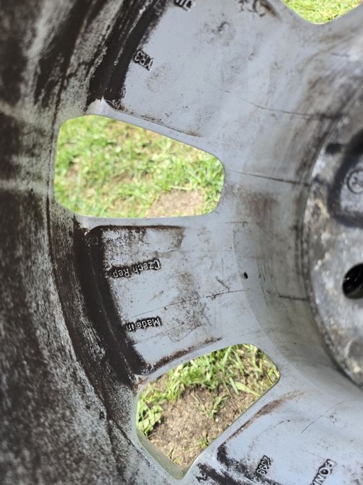 Felgi aluminiowe 16 cali Audi A4 A6 ET 37