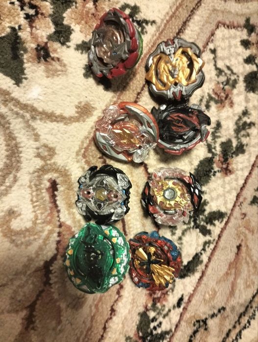 Бейблейд іграшкі