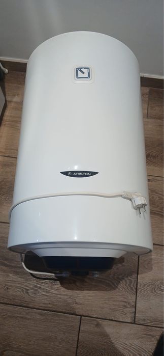 Sprzedam bojler elektryczny Ariston  80 l ! Prawie jak nowy!