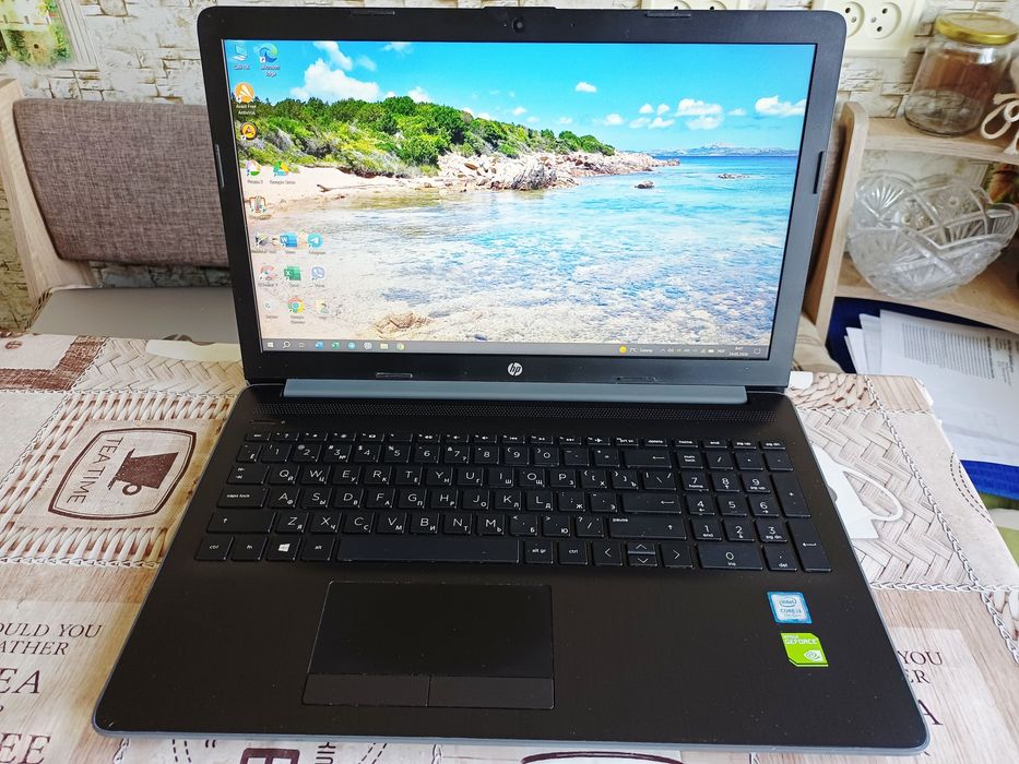 Ноутбук HP 15-da0338ur