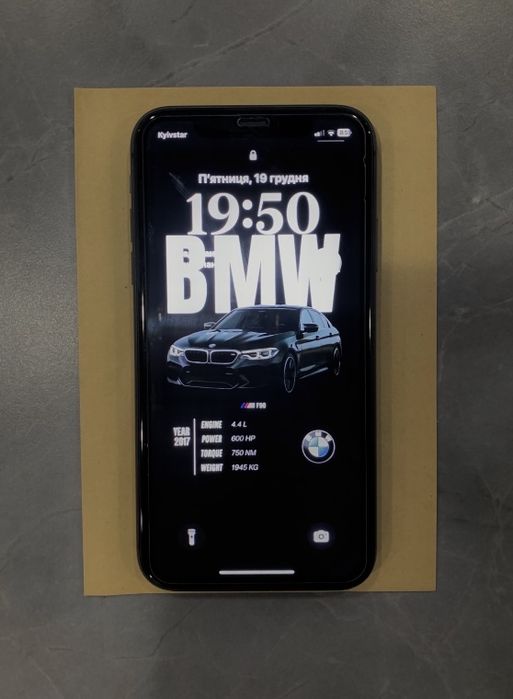 Продаю Iphone 11 коробка + чек