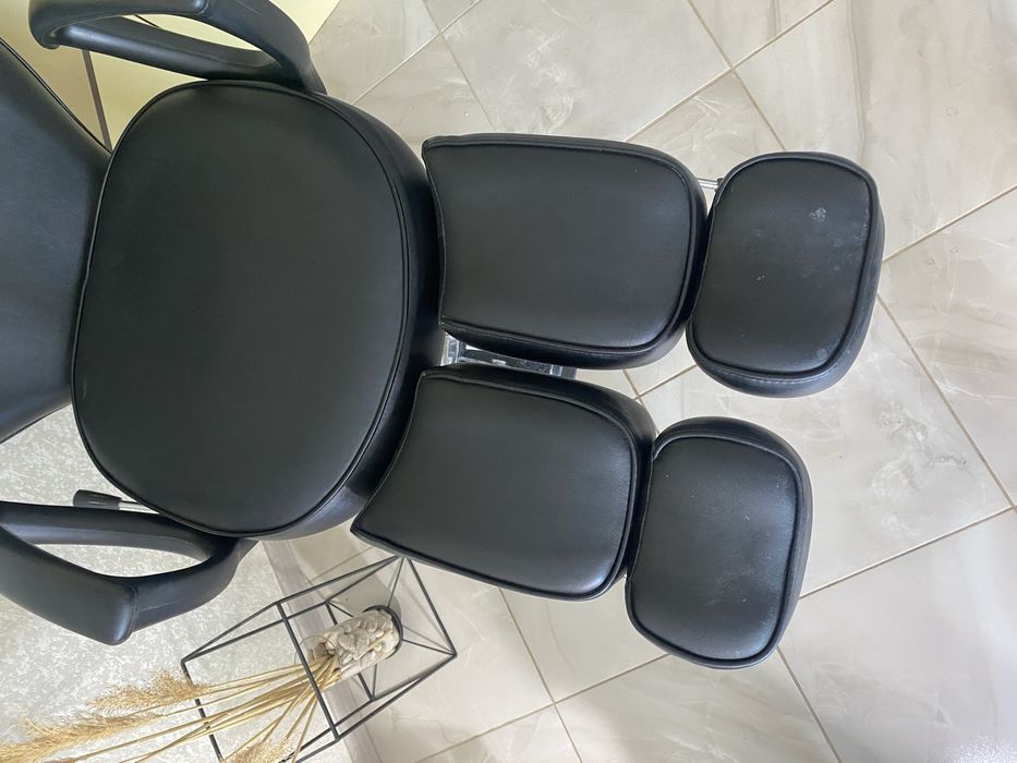 Педикюрне крісло з роздільними ногами ZD-346. Компактне