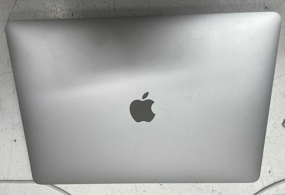 Apple MacBook Air 2020 A2337 M1 MGN93LL на запчасти
