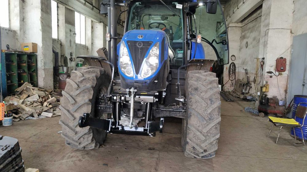 Передня навіска на трактора NEW HOLLAND T6090 RС СLASSIK