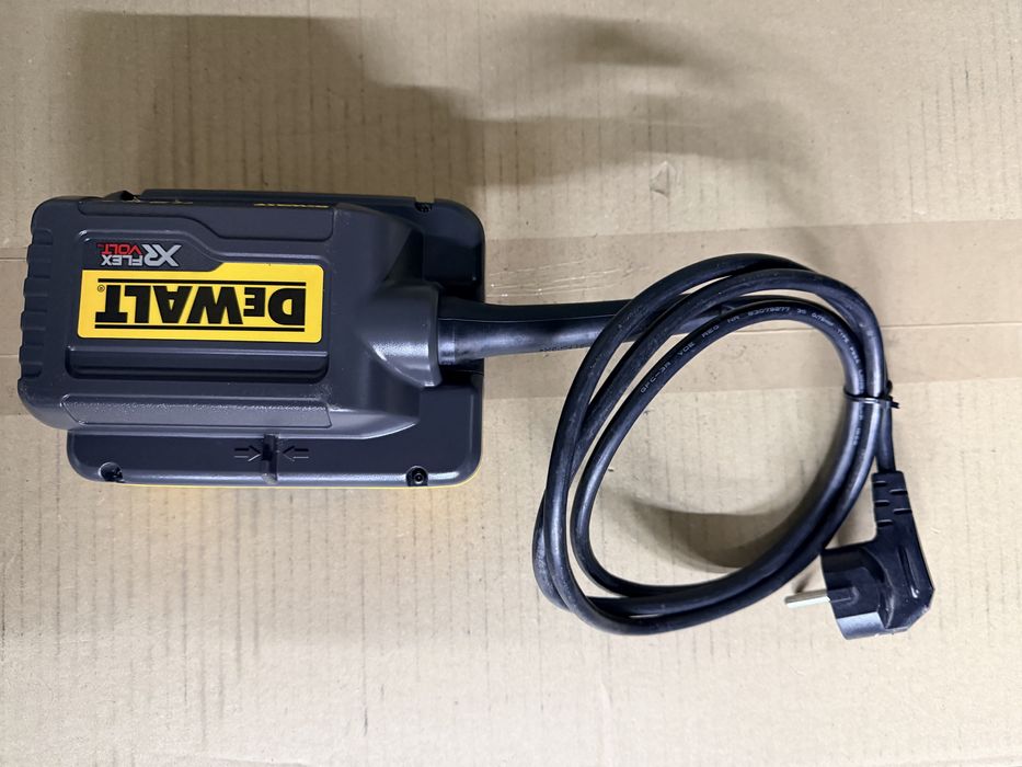 2x Adapter sieciowy 2x54V XR Flexvolt DeWalt DCB500-QS
