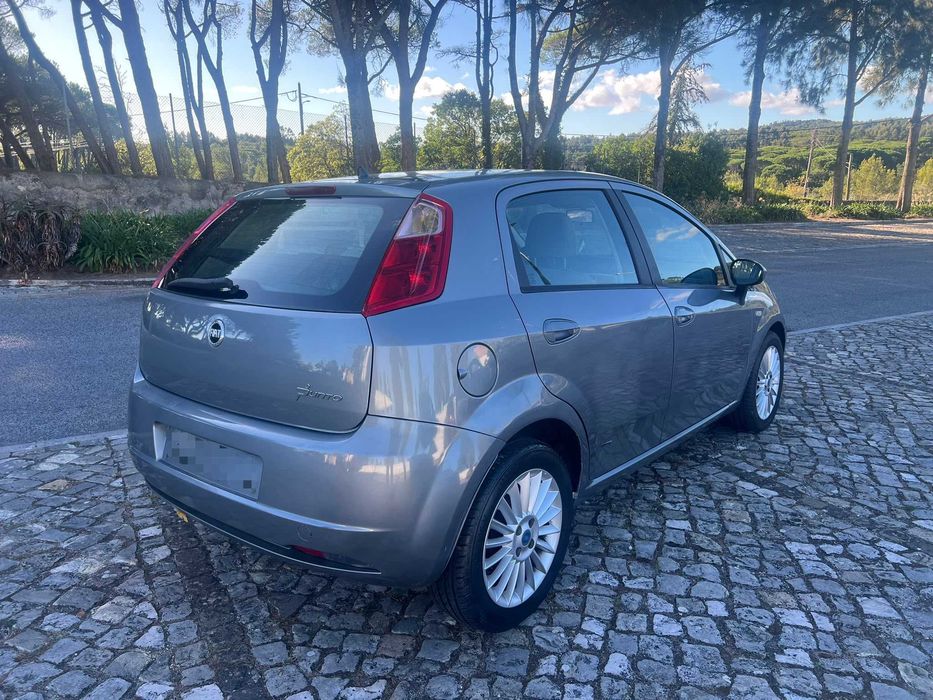Fiat Grande Punto 1.3 Multijet (Apenas 1 Dono) - A circular diariamente — photo 4