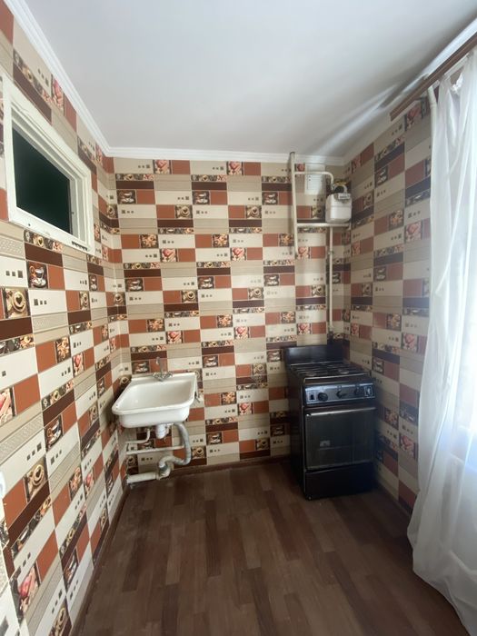 1 кімнатна квартира на Виставці