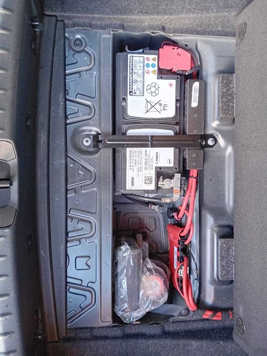 BMW 116 D c/auto ( pequeno sinistro )