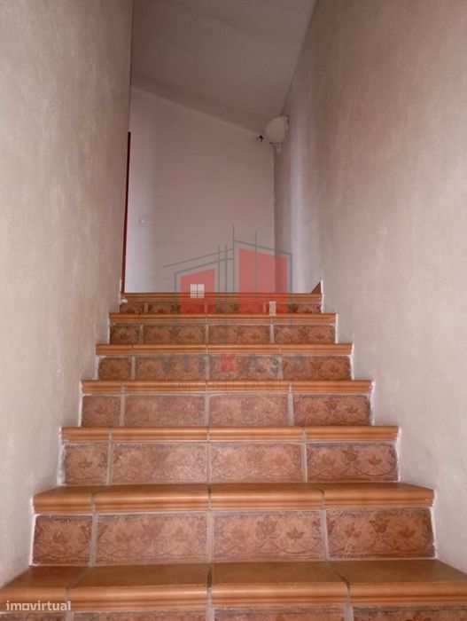Moradia T2 para pequena remodelação