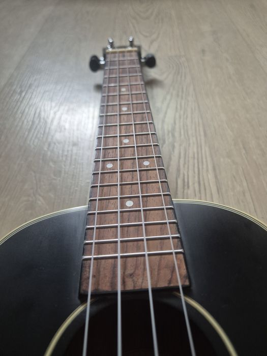 Ukulele koncertowe Ever Play TaiKi - czarne, stylowe