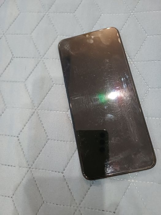 Smartfon Oppo A57s /  stan bdb