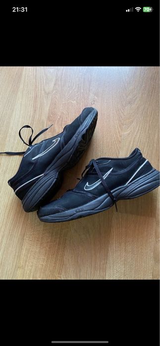 Ténis da Nike pretos