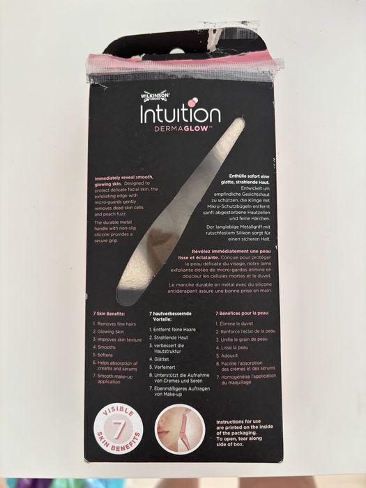 Станок для бриття обличчя Wilkinson Intuition Dermaglow