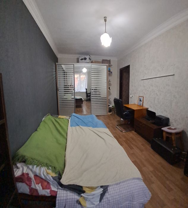 Продам двух комнатную кв. в  г. Самар ( Новомосковск).