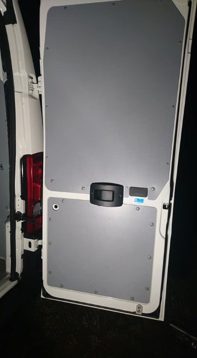 Zabudowa części ładunkowej Fiat Ducato L3H2