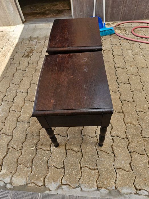 Mesa de cabeceira em preto