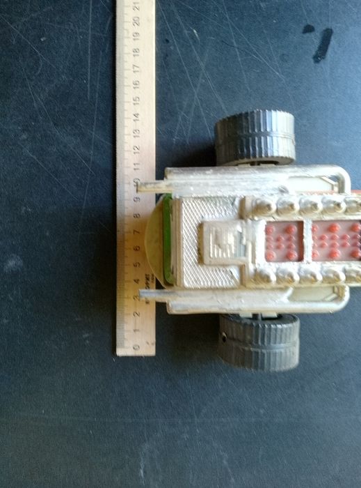 Гоночная машинка советская