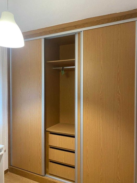 Quarto mobilado na Encarnação | Metro à porta | 530€ com despesas incluídas