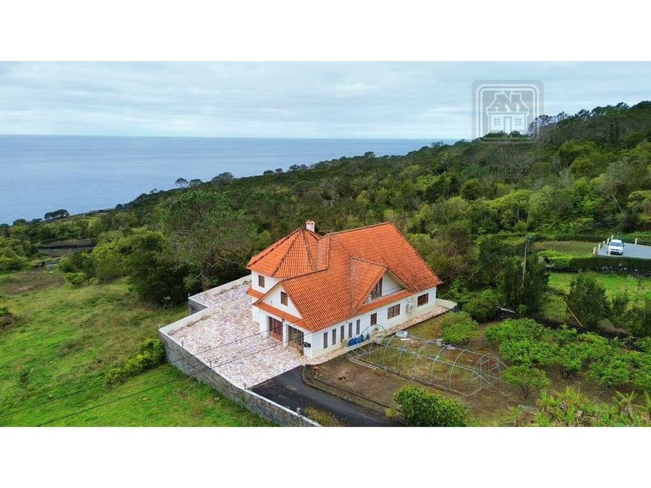 VENDA de MORADIA - VIVENDA T5 com VISTA MAR - São João, Lajes do Pi...