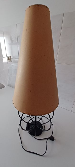 Candeeiro abajour de sala Gato Preto